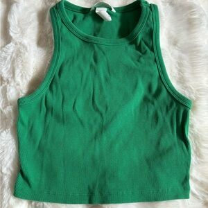 GREEN CROP TOP ☘️
